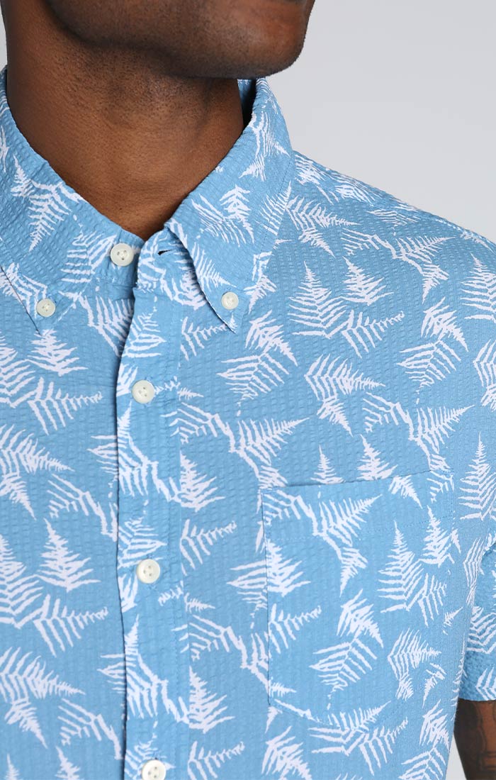 Light Blue Leaf Print Seersucker Short Sleeve Shirt - stjohnscountycondos